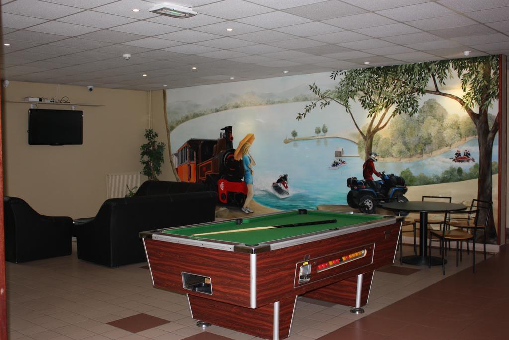Hotel Vallee Bleue Montalieu-Vercieu Kültér fotó