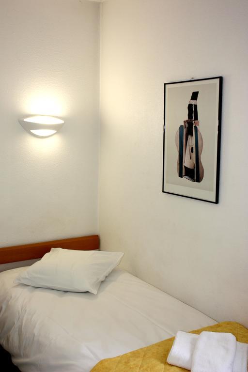 Hotel Vallee Bleue Montalieu-Vercieu Kültér fotó